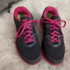 Nike long distance running shoes